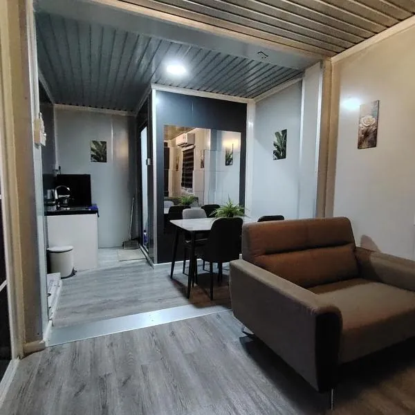 ZR Homestay, hotel v destinaci TanjongMalim