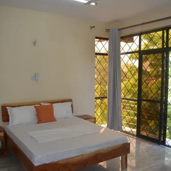 Lulu Homestay, ξενοδοχείο στη Μομπάσα
