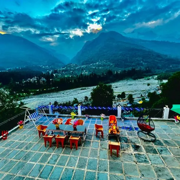 Hotel Hollywood Manali - Scenic River & Mountain View With Premium Rooms Near Mall Road, hotel v destinaci Manāli