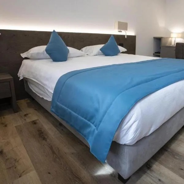 Albergo Cappello e Cadore, hotel v destinaci Belluno