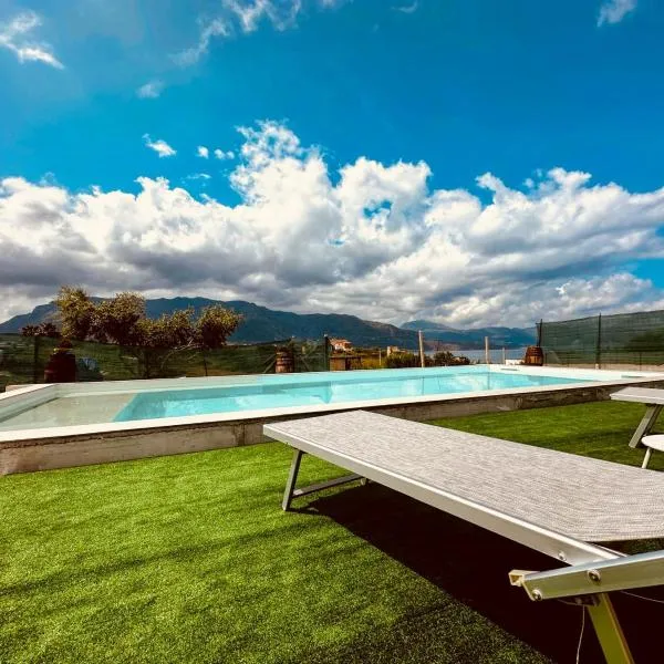 Casa Sole con Piscina Privata fronte Mare, hotel in Alcamo