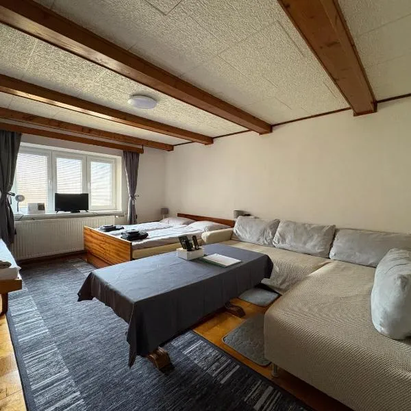 Podhorský Apartmán Mateřídouška, hotel v destinaci Desná