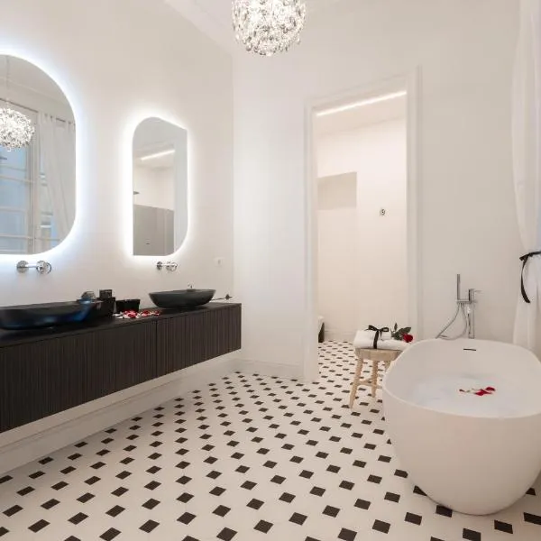 Jonathan Luxury Apartment Trieste Station, hotel in Trieste