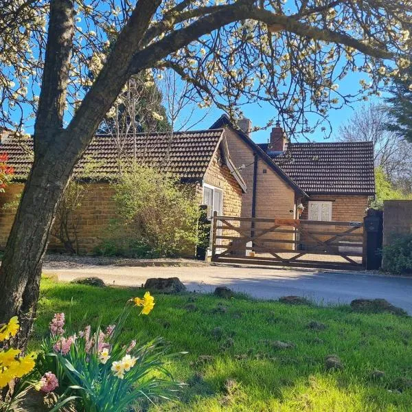 Stylish Open Plan Guest House 400sq ft Rutland、South Withamのホテル