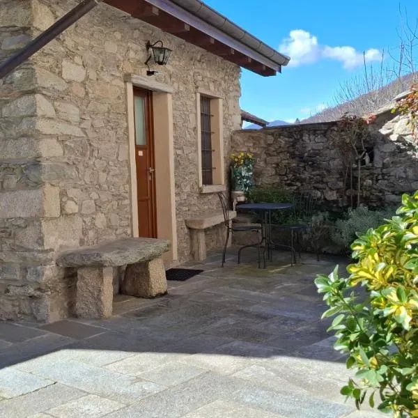Casa Elisa affittacamere, hotel v destinaci Armeno