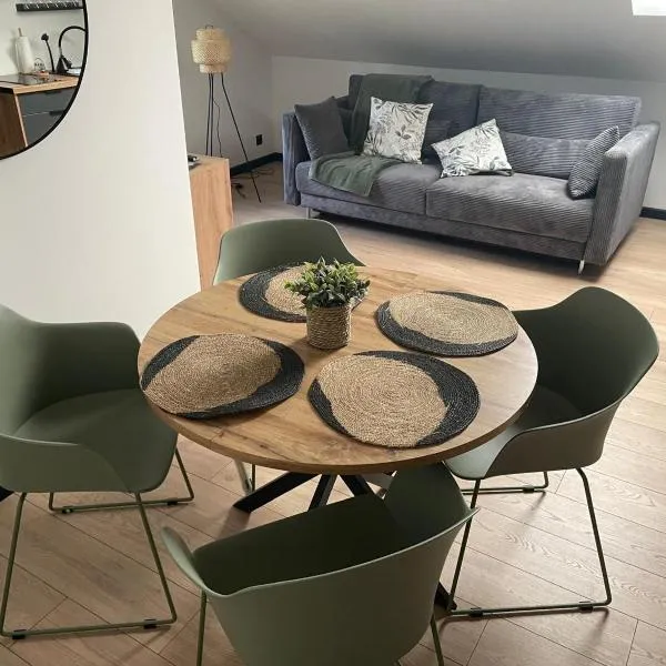 Harmony House -Appartement Green, hotel in Kołczewo