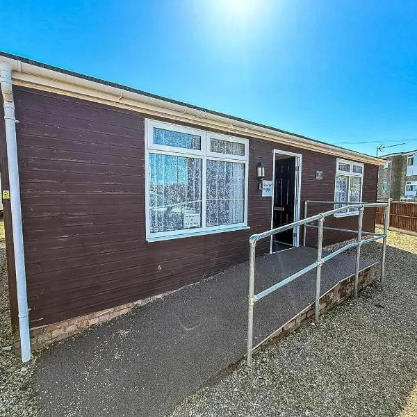 5 Berth Dog Friendly Lodge In Hunstanton By The Beach Ref 13015Rn, hotel v destinaci Hunstanton