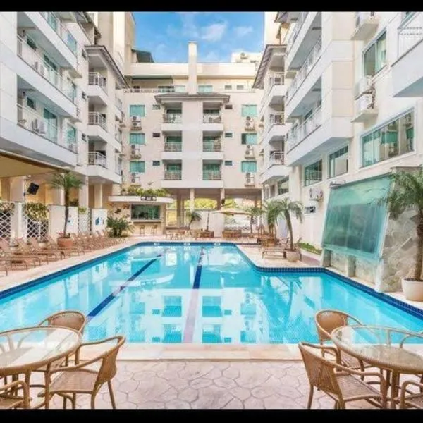 Apartamento 207 varias piscinas, hotel a Bombinhas