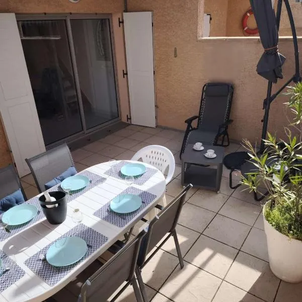 Charmant pavillon pour 5-6 pers., hotel in Cap d'Agde