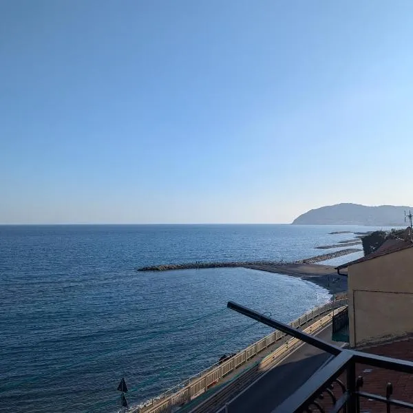 Cervo में, होटल Due passi dal mare