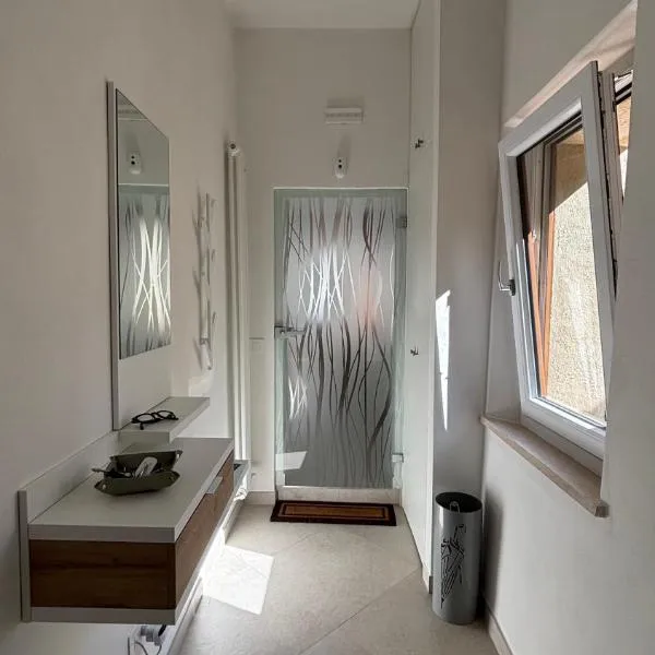 Residenza SOTTO IL CAMPANILE – hotel w mieście Rapolano Terme