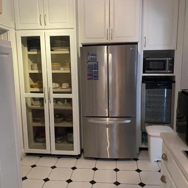 Beautiful Villa by the Beach、ナッソーのホテル