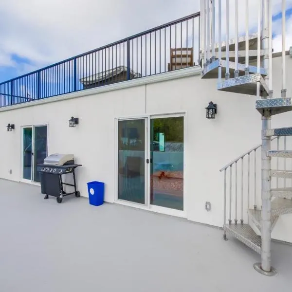 360 Rooftop View Ocean Breeze 6 Min to Beach
