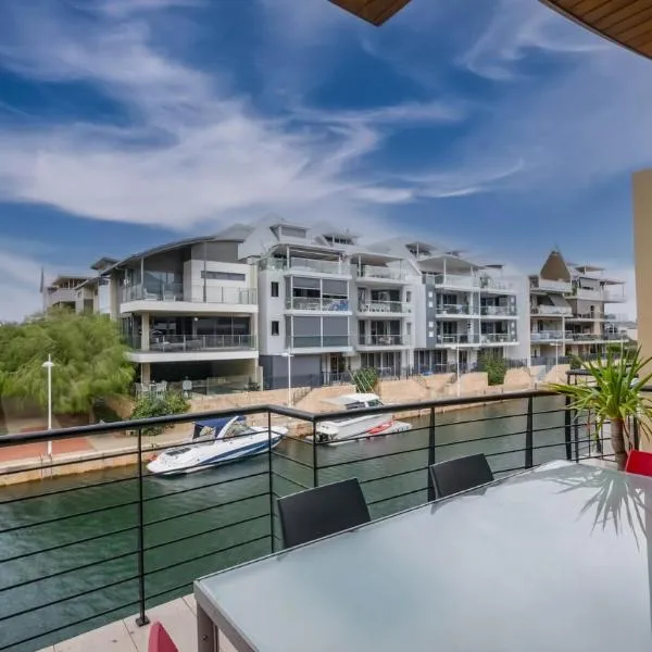 Florian on Mews, hotel in Mandurah