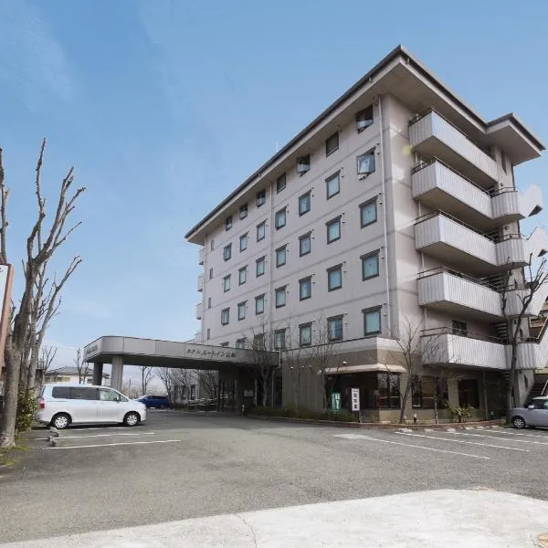 Hotel Route-Inn Court Yamanashi, hotel v destinaci Jamanaši