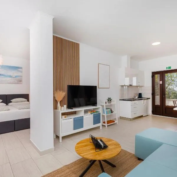 Apartment FraNiTo #2 - Stylish Apartment close to Dubrovnik, hotel in Mlini