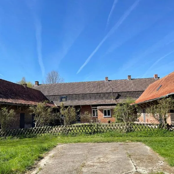 La ferme des 2 oliviers, hotel in Sailly-sur-la-Lys