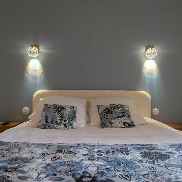 Le bois des fées de Chazelles，Chazelles的飯店