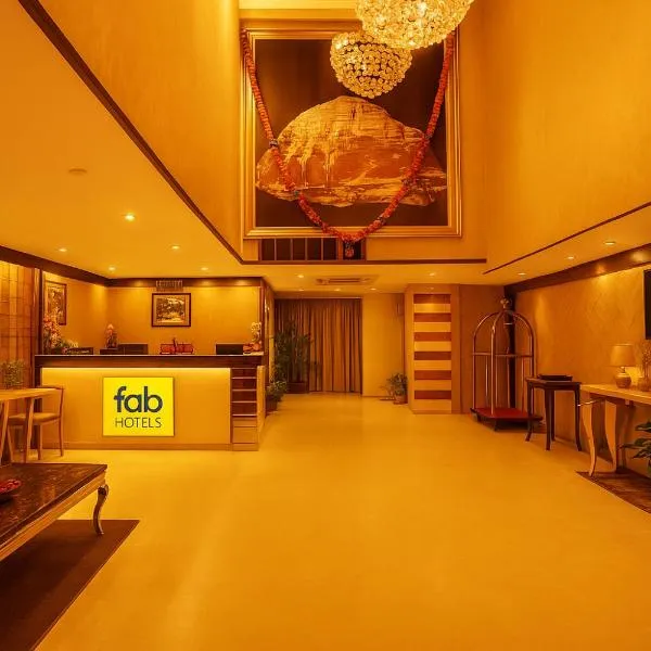 FabHotel The Kailash Dev - Near Azadpur Metro, hotel in New Delhi