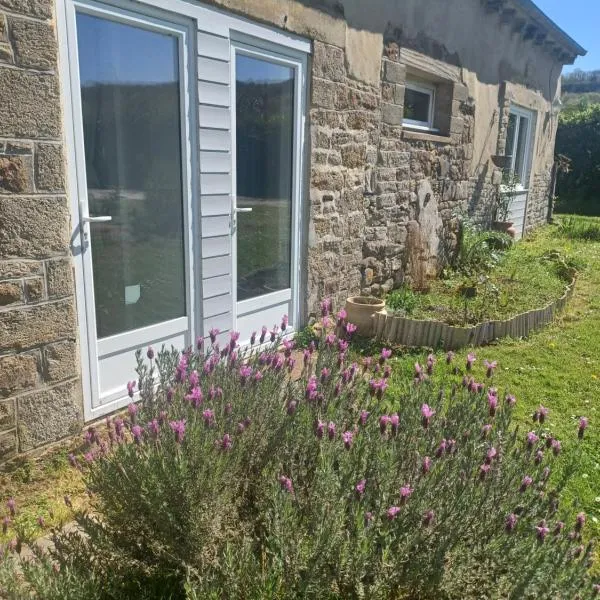 Bethesda Plouasne - family friendly B&B, countryside location, hotel v destinaci Plouasne