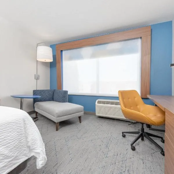 Holiday Inn Express & Suites Moore by IHG, ξενοδοχείο σε Moore