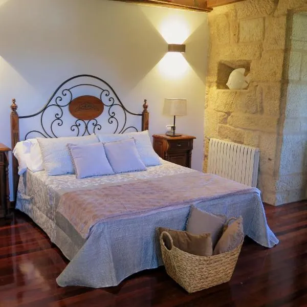 Pazo Carballo Hotel, hotel Sampaióban