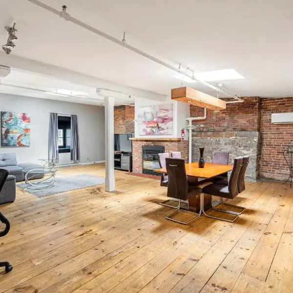 Lofts du Vieux-Port by Gray Collection, hotel in Montreal