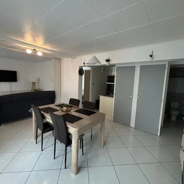 Charmant logement tout équipé à 150m de la plage, hotel v destinaci Saint-Pair-sur-Mer
