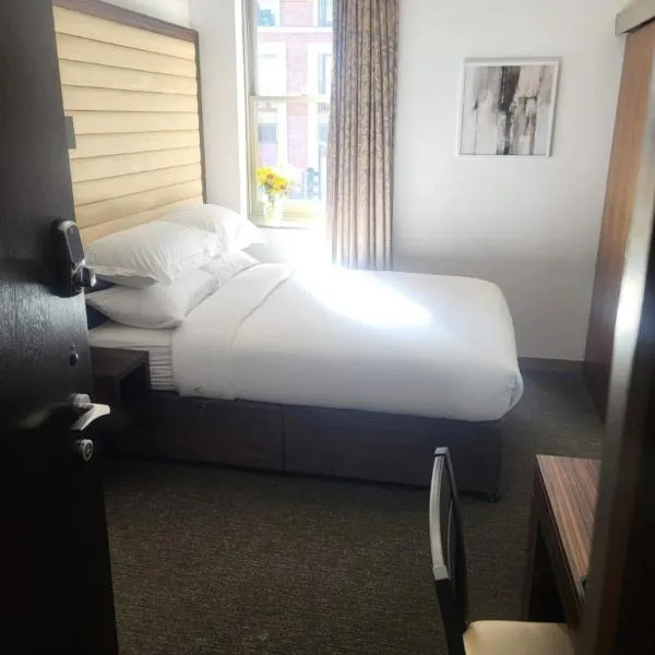 Bliss En-suite Boutique room with AC 102, hotel i London