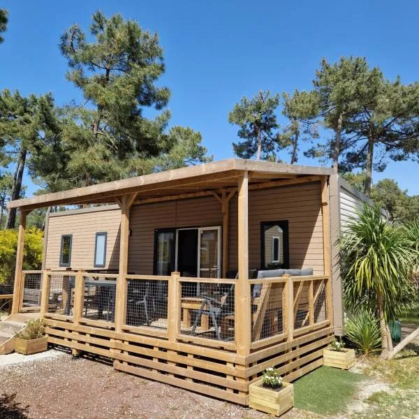 Mobil Home 6 Personnes Camping 5 étoiles Montalivet, hotel v destinaci Vendays-Montalivet