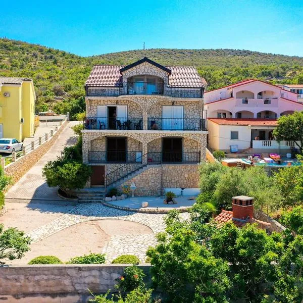 Villa Rocco, hotel in Vinjerac