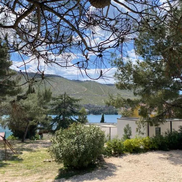 Mobilna kućica Emma - Grebaštica, kamp Vala, hotel in Grebaštica