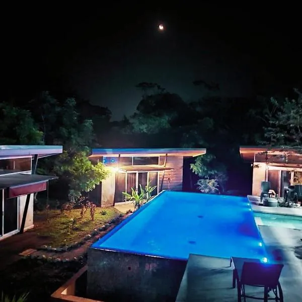Hotel y Restaurante Colonial Caribe, hotel v destinaci Montezuma