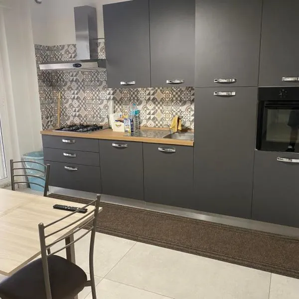 Appartament house, hotel in Marcianise