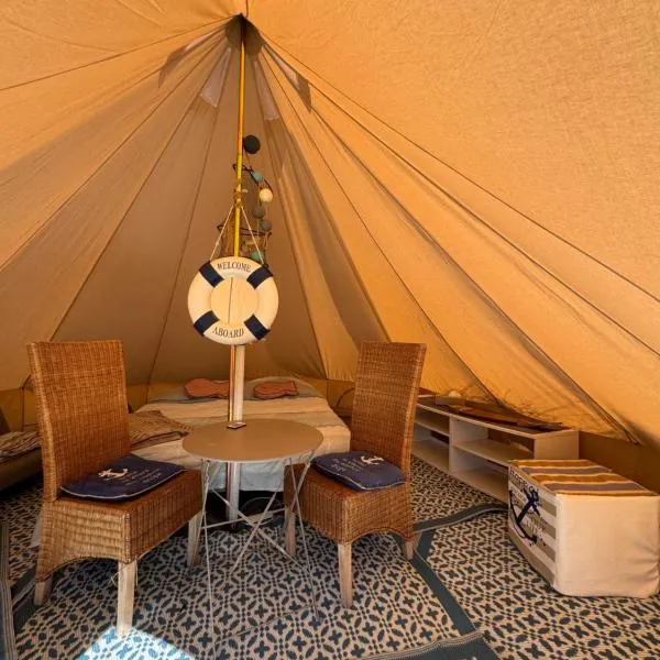 Witte Merel Glamping, hotel v destinaci Beringen
