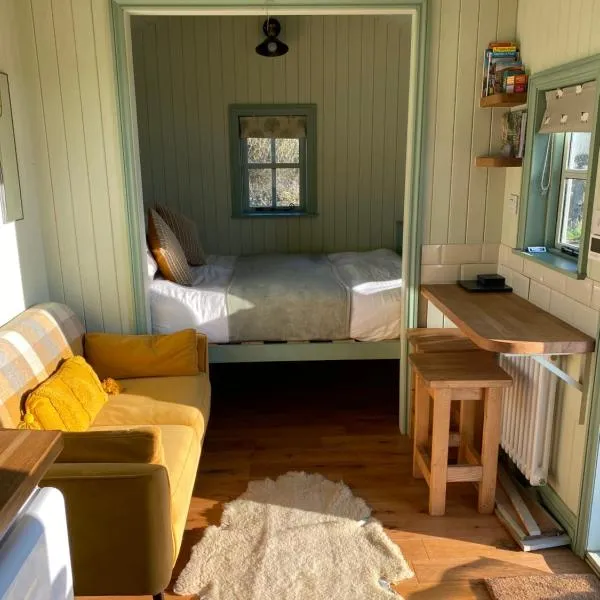 Sunset Snug Shepherd hut, hotel v destinaci Penrith