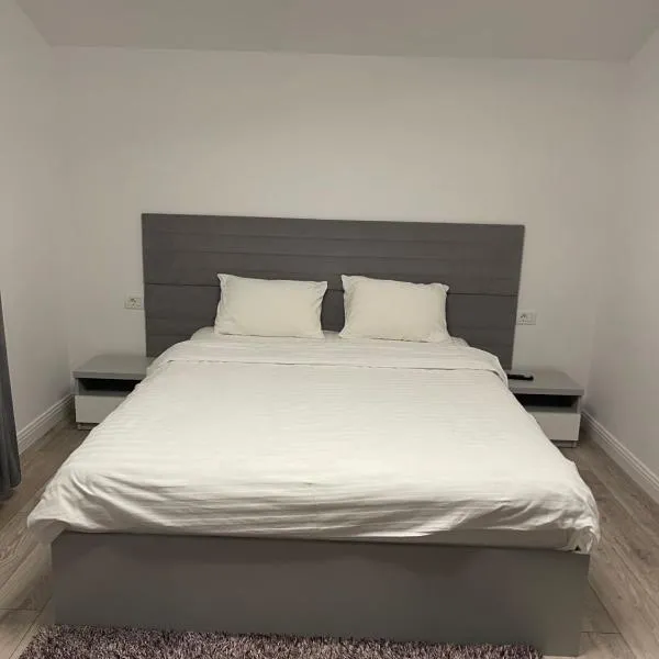 Happy apartment 2, hotel sa Chiajna