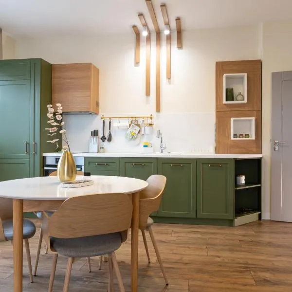 LIMIDI HOMES - Spacious 2-Bedroom City Centre, Hotel in Weliko Tarnowo