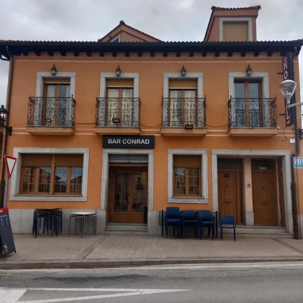 Hostal Restaurante Bar Conrad, hotel em Abades