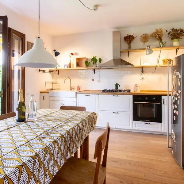 Casa con giardino, hotell sihtkohas Treviso