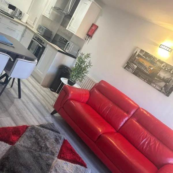 4 star Rating 2 bed Newly renovated city apartment with free parking, hotel in Belfast