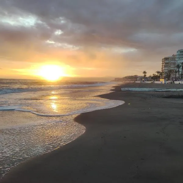 Calm Bungalow, hotel in Torrox