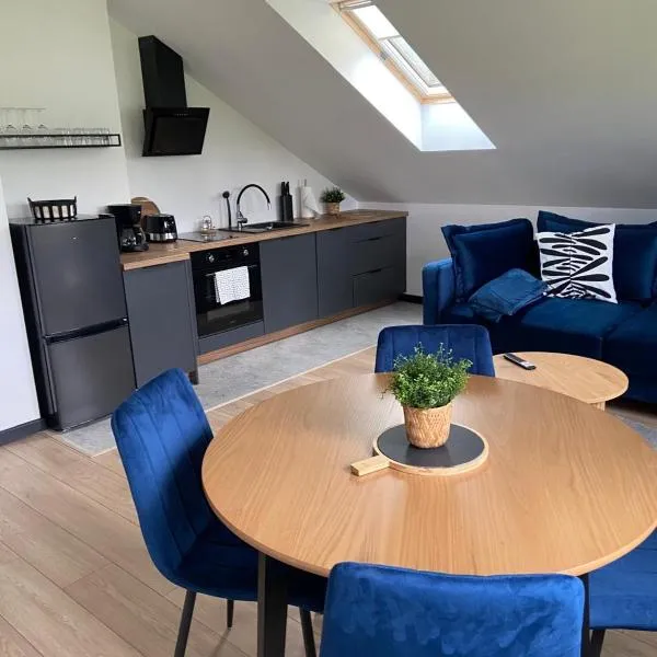Harmony House - Appartement Blue, hotel in Kołczewo