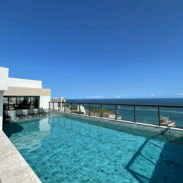 Salvador Studio na Barra - Barra Premium - Melhor Localização da Barra - Piscina com vista mar, climatizado, beira mar, TV a Cabo, Internet para Home Office, cafeteira, forno airfryer, cooktop, microondas, próximo ao Shopping Barra