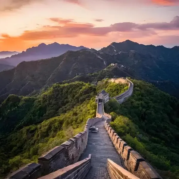 Nost algia Hotel Near Beijing Panjiayuan Antique Market- Beijing Happy Valley, CBD, China Zun and Sanlitun, Tian'anmen Square, Free ice cream, mineral water, coffee, snacks and laundry service, Free gymnastic, English communication well, hotel v Pekingu