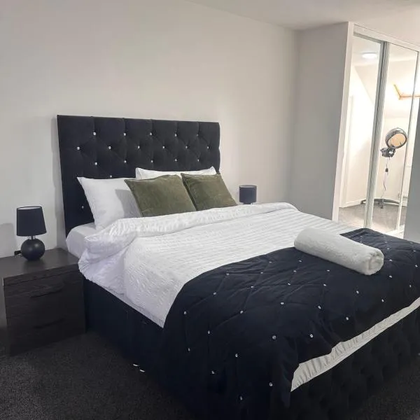 Schoolfield House, hotel a West Thurrock