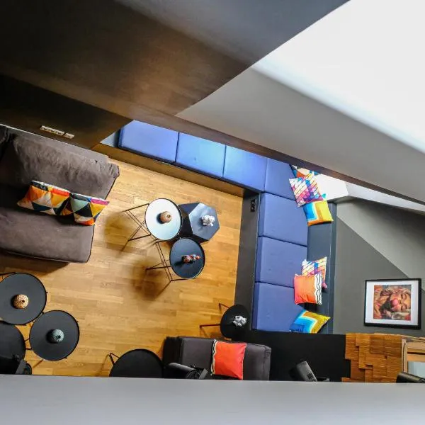 Berlin Roof&Chill Loft I OverTheTop 2-level I 170m2 I 2 Bäder I Bachelor I Familien I Gruppen I Events, hotel in Berlin