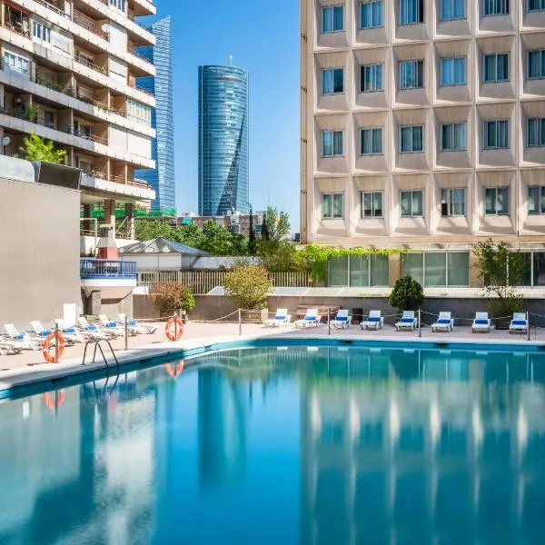 Hotel Madrid Chamartín, Affiliated by Meliá – hotel w Madrycie