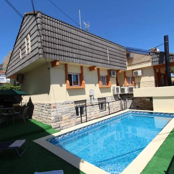 Chalet con piscina y barbacoa, hotel v destinaci Polop