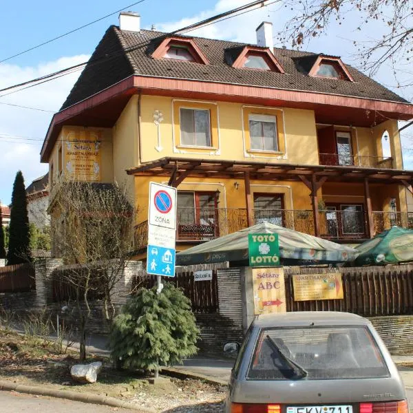 Herczeg Apartment, hotel en Miskolctapolca